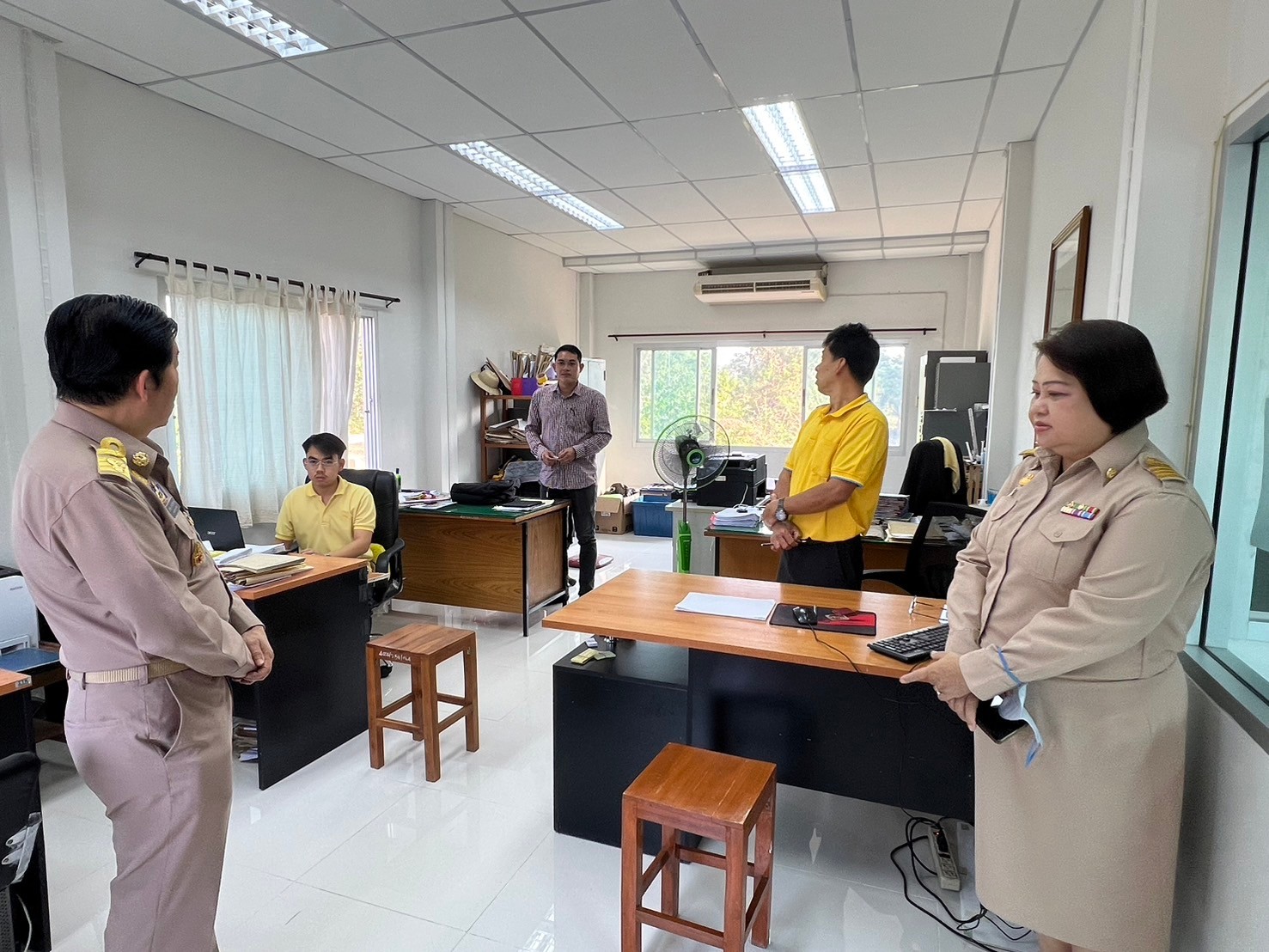 title - รองผู้ว่าราชการจังหวัดแพร่ ตวรจเยี่ยม ส.ป.ก.แพร่  